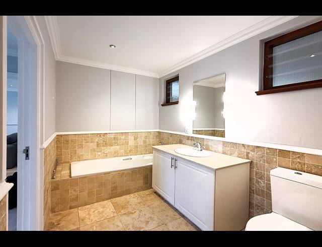 1 BEDROOM APARTMENT FOR SALE IN WATERFALL HILLS MATURE LIFESTYLE ESTATE